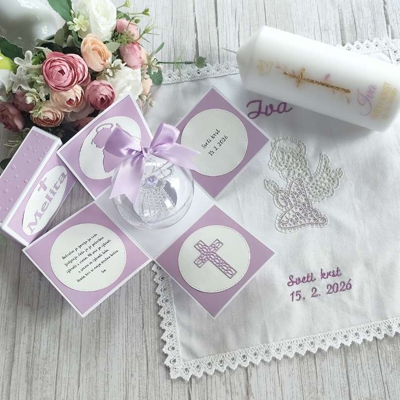 Komplet krstne sveče in krstnega prtička s klekljanim angelčkom - slika 2