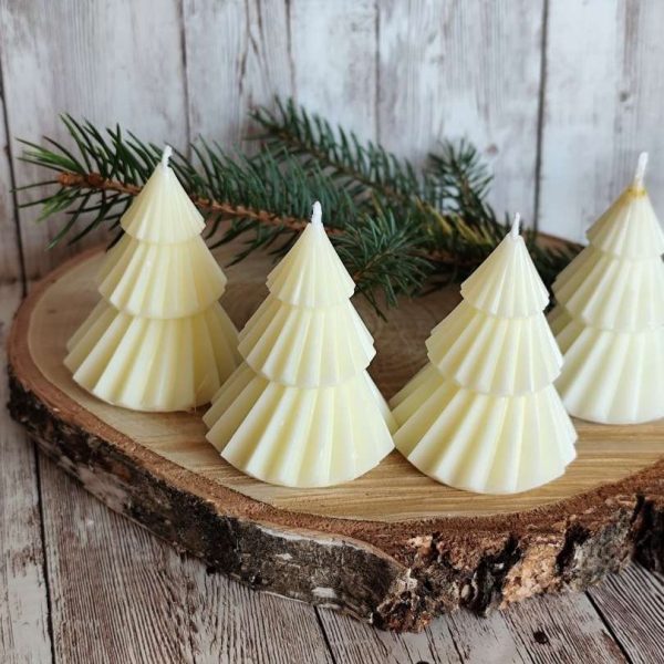 Komplet 4 unikatnih svečk v obliki smrečice