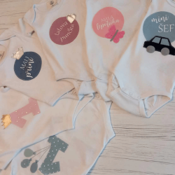 Bodiji z motivom in napisom